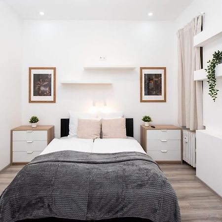 Extra Central - New - Charming Studio Budapest Esterno foto