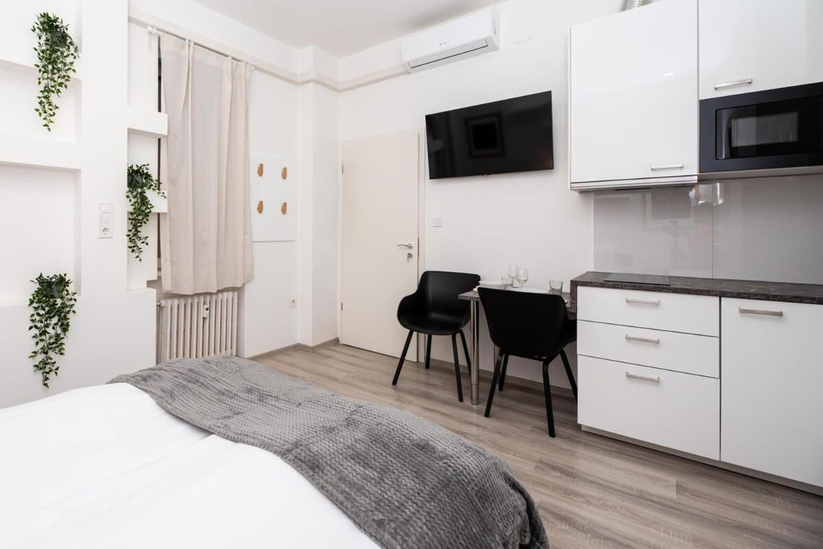 Extra Central - New - Charming Studio Budapest Esterno foto